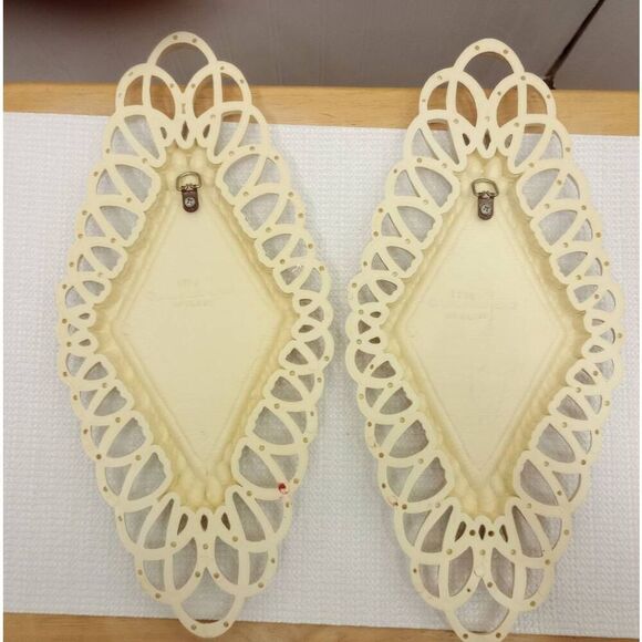 Vintage 1970s Bowman plastic wall hangings floral - Picture 5 of 8